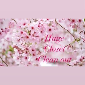 Huge Closet Clean out! 🩷